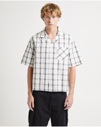 Black Noise White Rain - Homage Cropped Resort Shirt