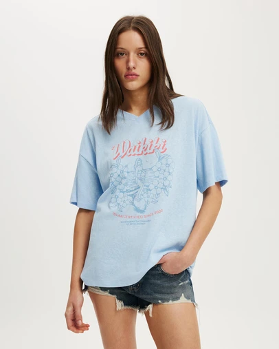 Cotton On - V Neck Vacay Graphic Tee