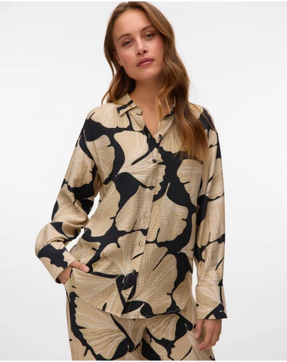 Vero Moda - Lucy Iben Oversized Shirt
