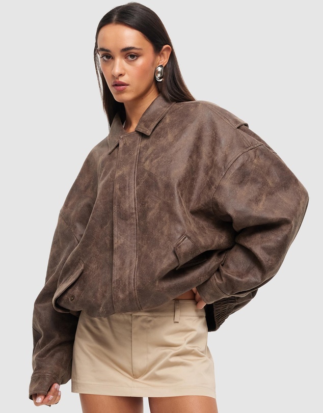 Lioness - Kenny Bomber