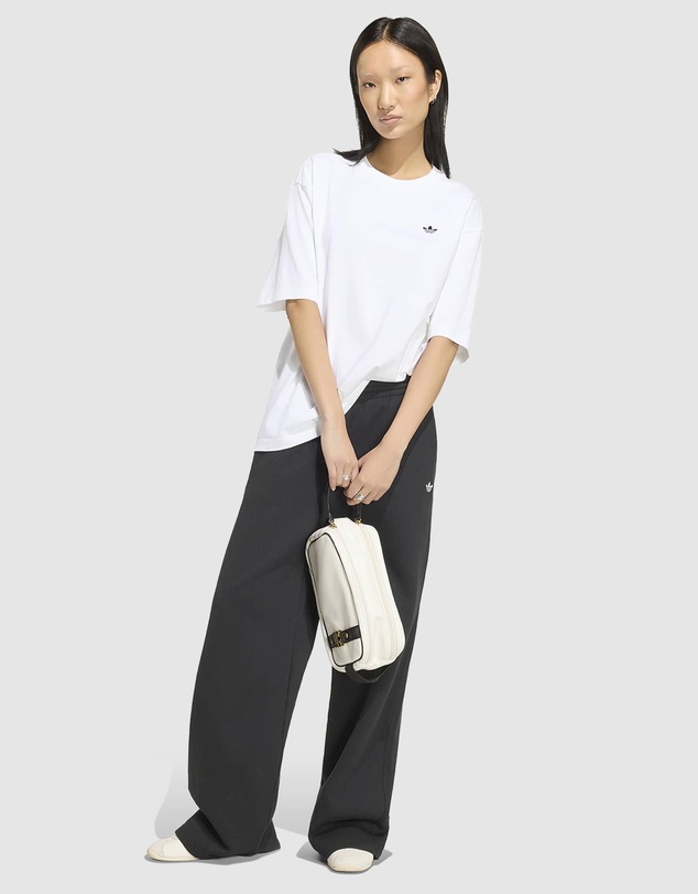 adidas Originals - Essentials Boyfriend Tee