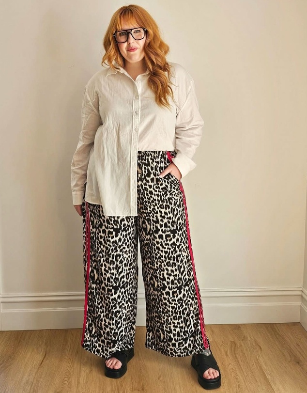 Hope & Harvest - Elio Pants Leopard Print w Red Stripe
