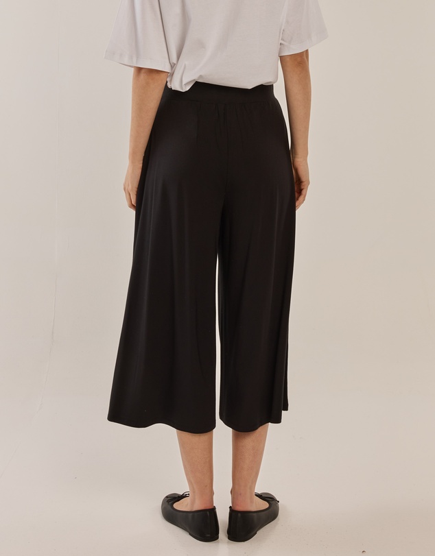 Betty Basics - Crystal Crop Jogger