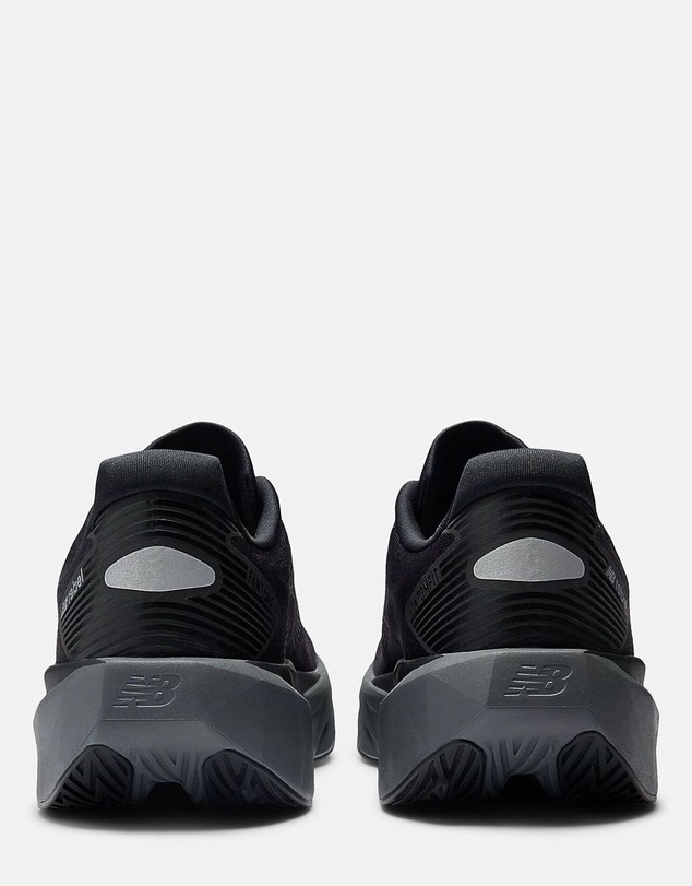 New Balance - FuelCell Rebel v5 (Standard Fit) - Men's