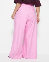 Commonry - Gabriella Pant