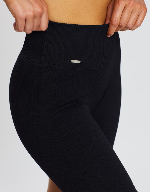 Aim'n - Ribbed Seamless Biker Shorts