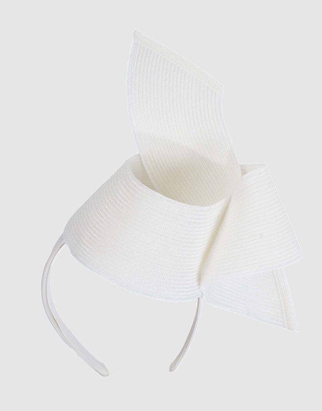 Max Alexander - Modern Twisted Racing Fascinator