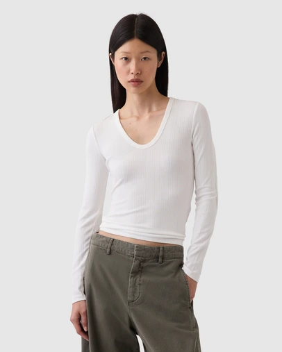 GAP - LS Luxe Modern Scoop T-Shirt