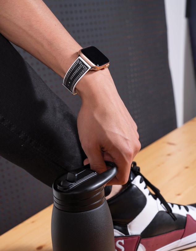 GUESS - Guess Apple Band - Black Nylon Flex 42/44/45