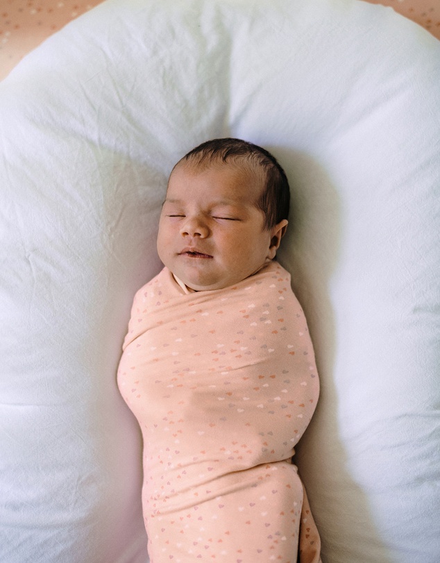 Kynd Baby - Large Stretchy Swaddle in Pink Heart