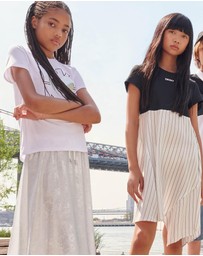 DKNY - Logo Heart Short Sleeve T-Shirt - Kids-Teens