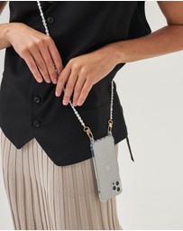 LOUVE COLLECTION - Clear Phone Case + Pearl Crossbody Chain
