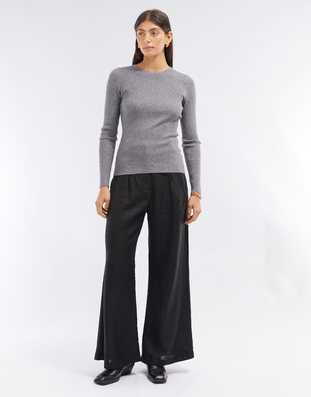 Amelius - Afina Long Sleeve Knit Top