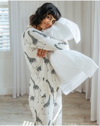 Chelsea Peers - Organic Cotton Giraffe Print Long Pyjama Set
