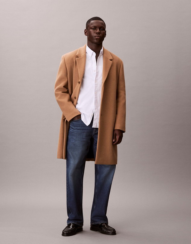 Calvin Klein - Solid Classic Oxford Button-Down Shirt