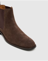 Oxford - Colby Suede Chelsea Boot