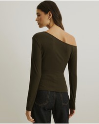 Atmos&Here - Samantha Off-Shoulder Rib Top
