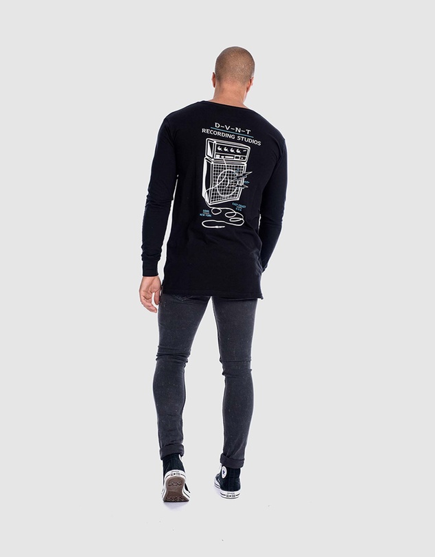 DVNT - Amplified Long Sleeve