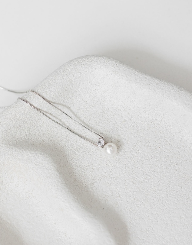 The White Collection - Anna - Minimal Silver Bridal Necklace