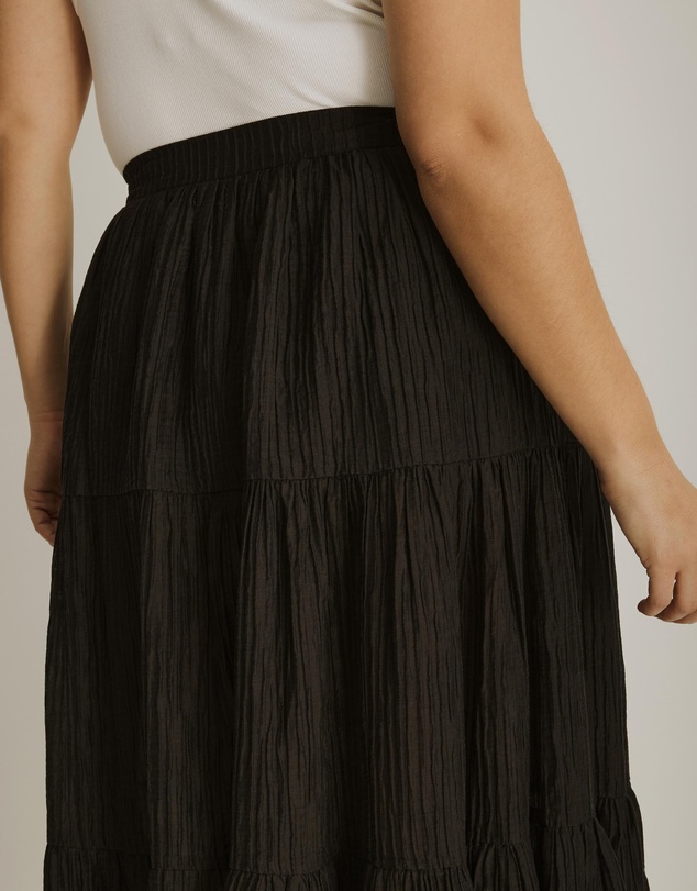 Atmos&Here Curvy - Clara Plisse Tiered Maxi Skirt