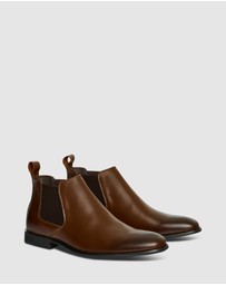 yd. - New York Chelsea Leather Boot