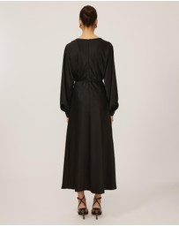 Tussah - Zayne Midi Dress