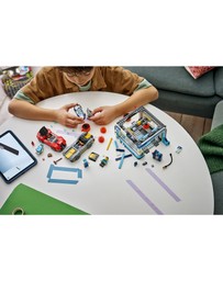 LEGO - 60497 Drive-Through Car Wash