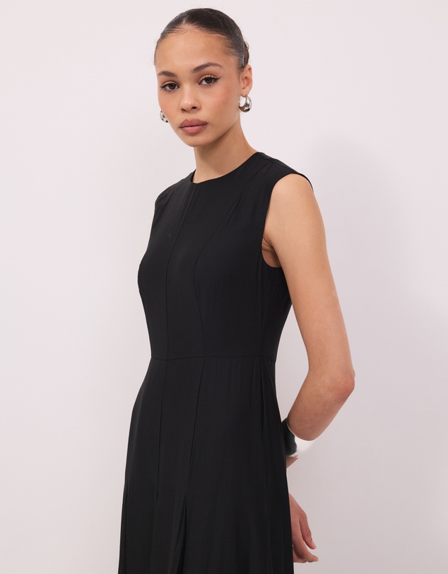 Calli - Amara Grown On Sleeve Maxi Dress