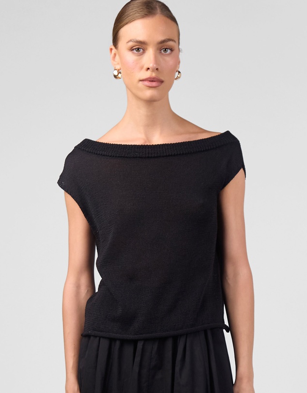 MVN - Off Shoulder Knit Tee