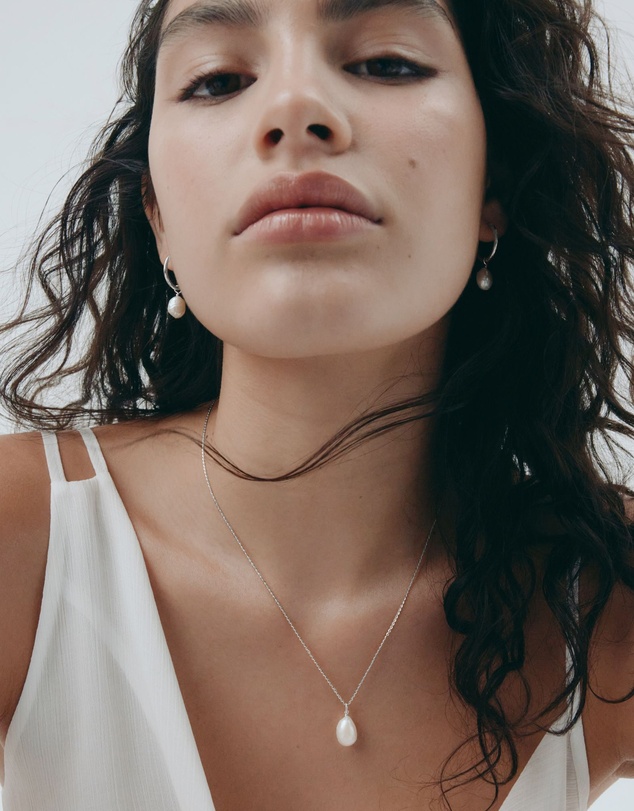 SAINT VALENTINE - Mini Keshi Pearl Hoops - Silver