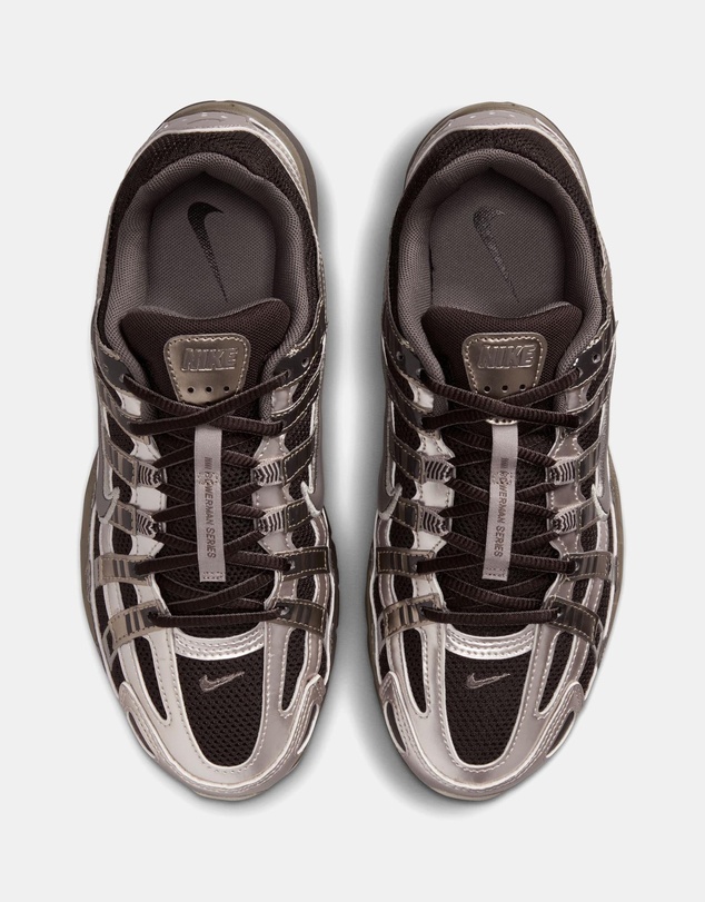 Nike - P-6000 Metallic - Women's