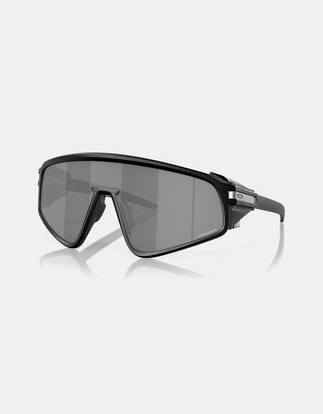 Oakley - Latch Panel