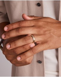 Michael Hill - Ring with 0.15 Carat TW of Diamonds in 10kt Yellow Gold