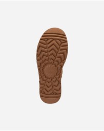 Ozwear Connection Uggs - Ugg Classic Dana Emb Logo Platform Ultra Boot