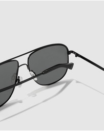 Hawkers Co - HAWKERS - Polarized Dark TEARDROP Sunglasses for Men and Women UV400