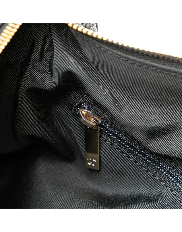 Pre-Loved by Azura Reborn - Pre-Loved chanel Chocolate Bar Shoulder Bag