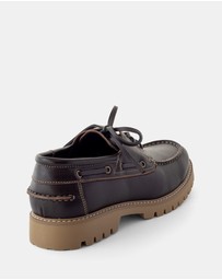 Uncut - Bermuda Leather Boat Shoes