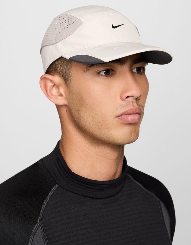 Nike - Nike Fly Unstructured Nike Tech Cap