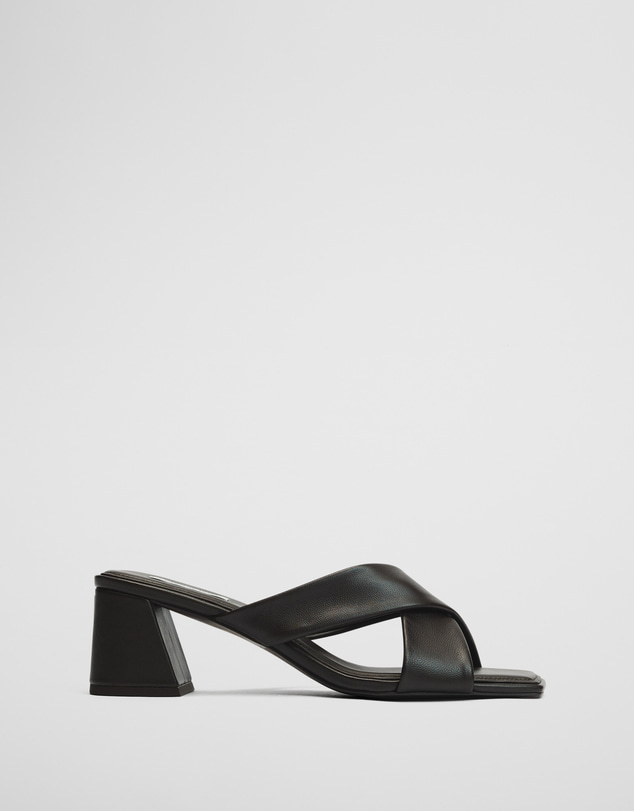 Country Road - Lily Heel