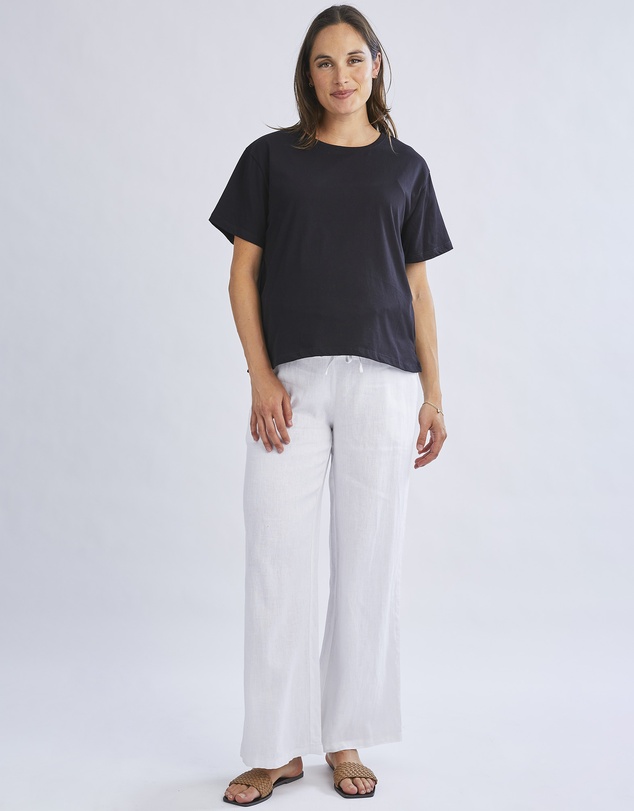 Angel Maternity - Versatile and Comfortable Maternity Cotton Tee in Black
