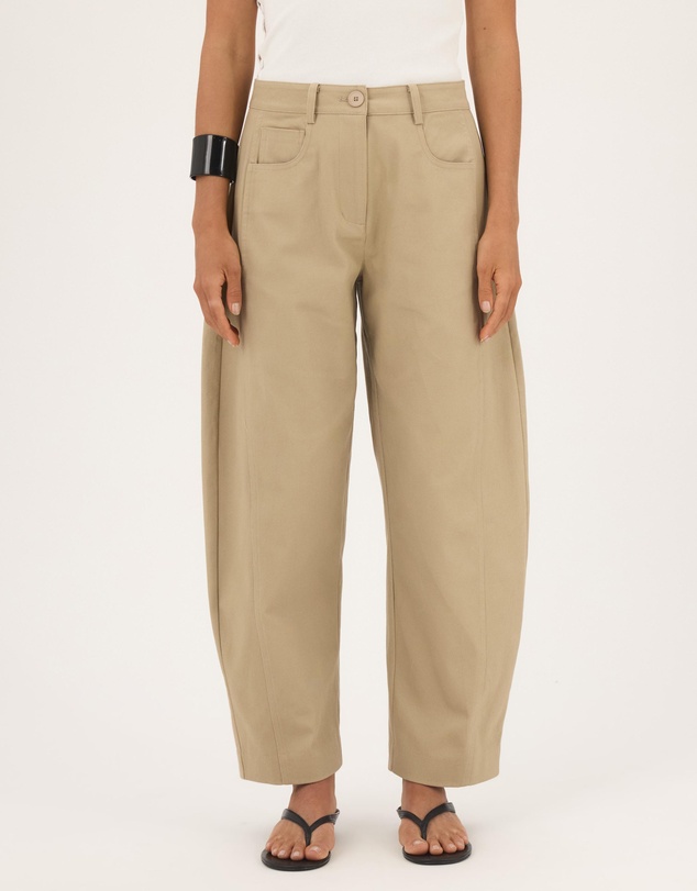 Atmos&Here - Sarah Curved Seams Barrel Leg Pants
