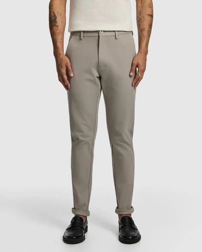 yd. - Energy Hyper Stretch Skinny Chino