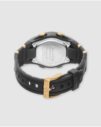 Maxum - Swing Black Digital