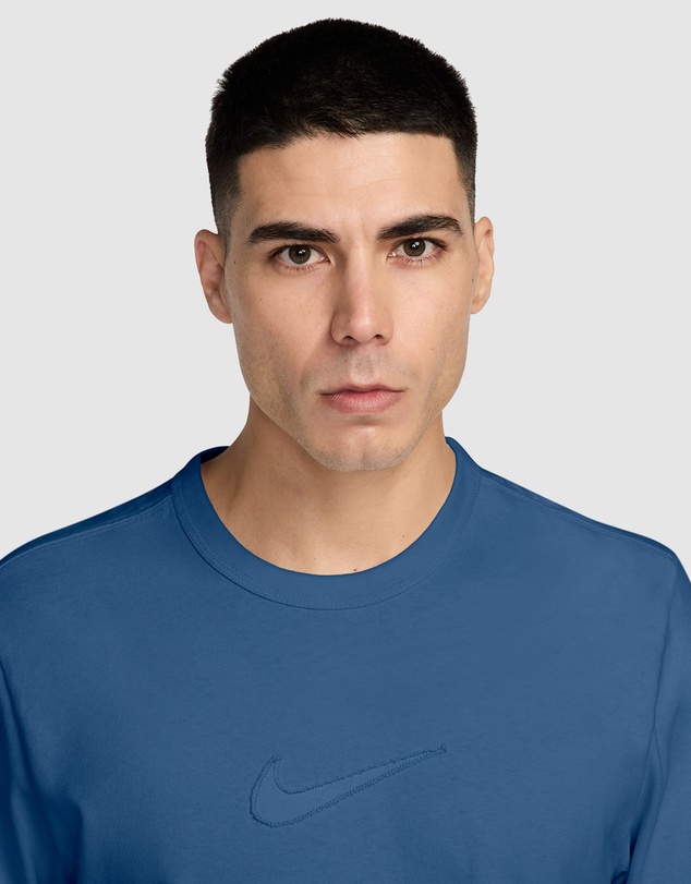 Nike - Sportswear Premium Essentials T-Shirt