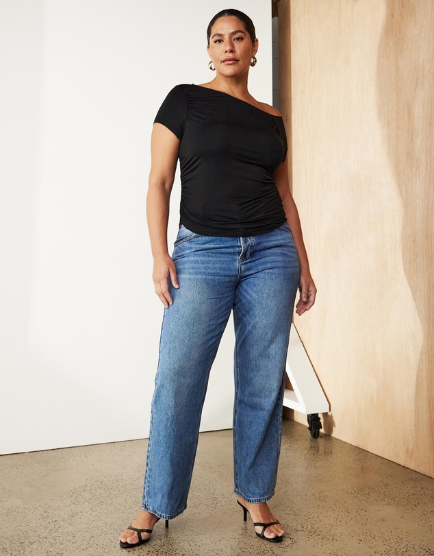 Atmos&Here Curvy - Off Shoulder Tank