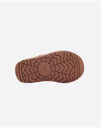 Ozwear Connection Uggs - Ugg Kids Ugg Button Boots (Water Resistant)