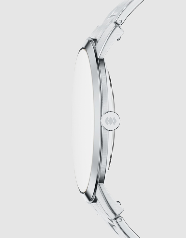 Fossil - Minimalist Silver Tone Analogue Watch