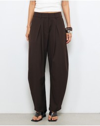 AERE - Tailored Barrel Leg Trousers