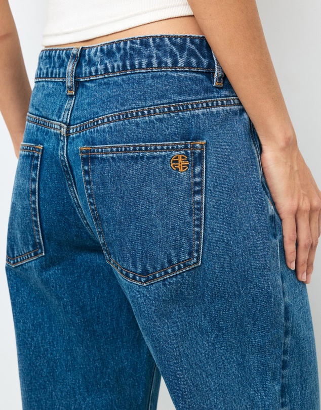 AERE - Elle Mid Rise Relaxed Straight Leg Jeans