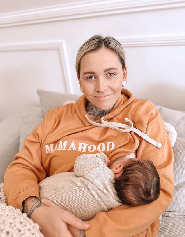 OMM Label - Mamahood Nursing Hoodie